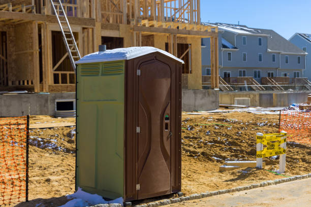Portable Toilet Options We Offer in Richmond Heights, MO